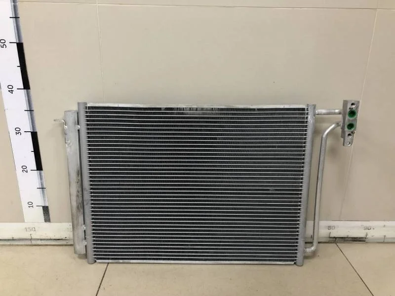 Радиатор кондиционера (конденсер) BMW X5 E53 2000-2007