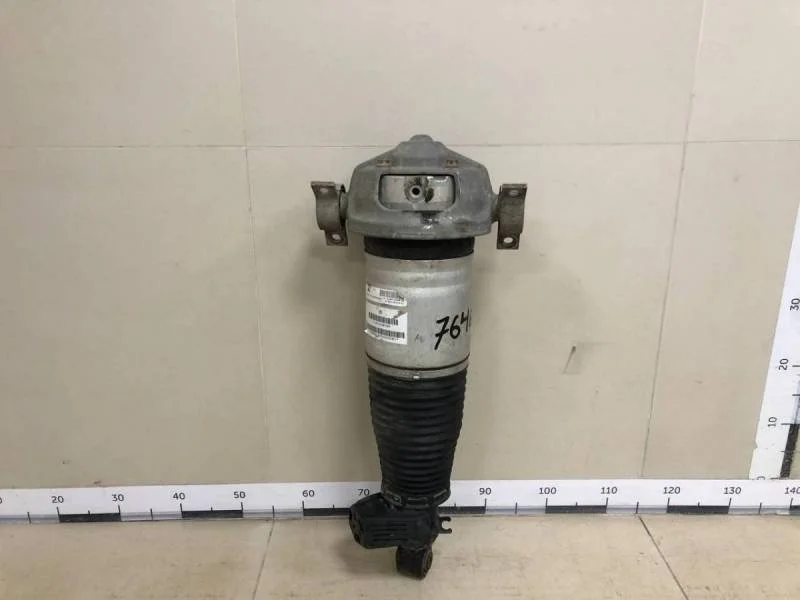 Амортизатор задний правый Volkswagen Touareg (7L) 2002-2010