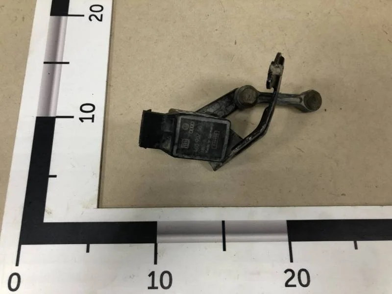 Датчик регулировки дорожного просвета Audi A6 (C5) 1997-2005