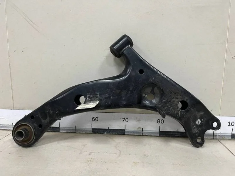 Рычаг передний правый Toyota Rav 4 (A20) 2000-2005