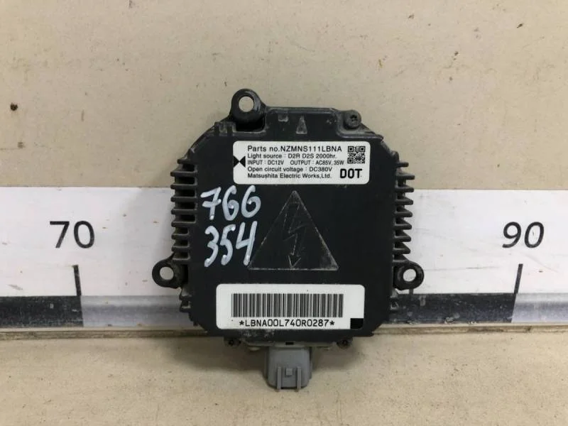 Блок ксеноновой лампы Nissan X-Trail (T31) 2007-2014