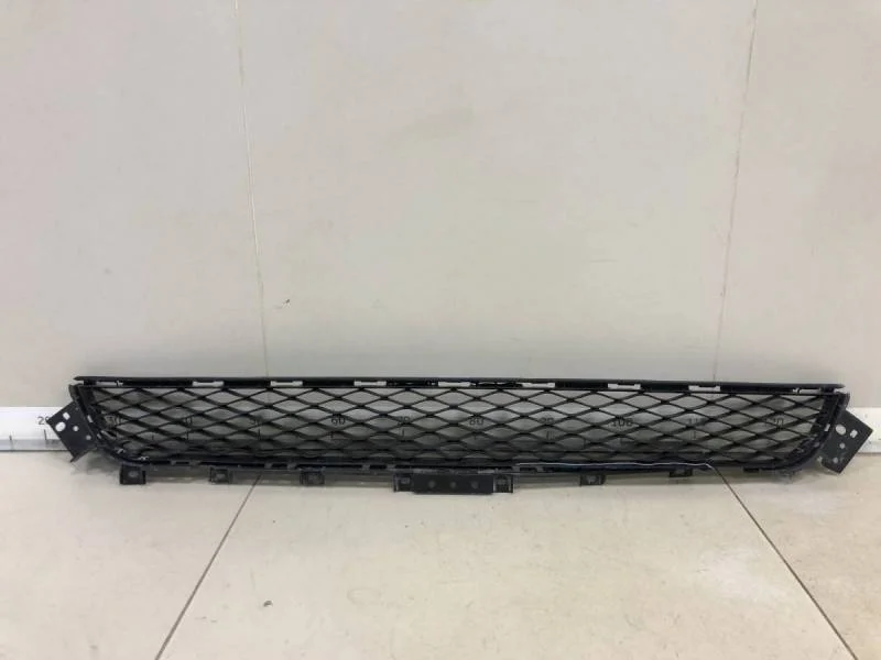 Решетка в бампер центральная Infiniti QX50 (P71A) 2017>