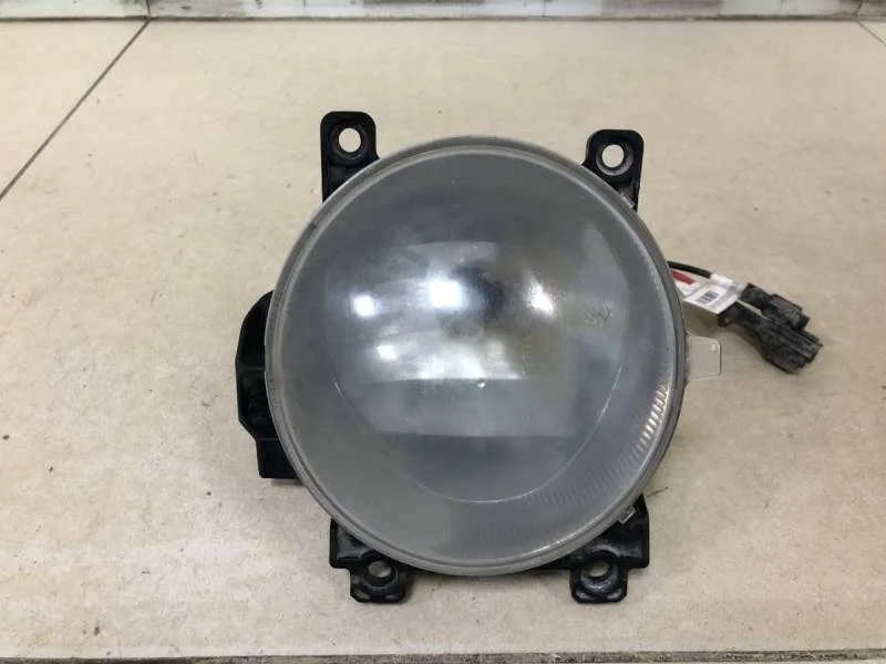 Фара противотуманная правая Toyota Land Cruiser (J200) 2007-2015