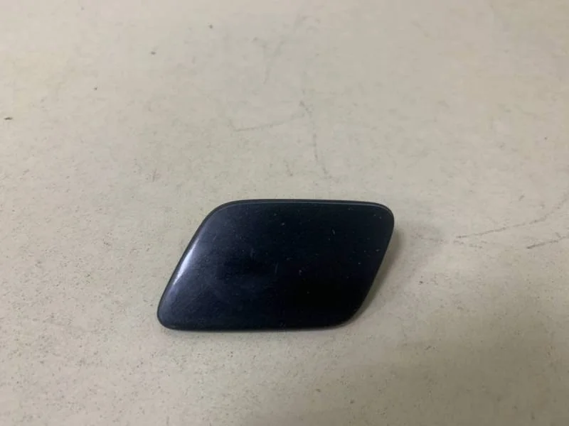 Крышка форсунки омывателя Volkswagen Passat B6 2005-2010