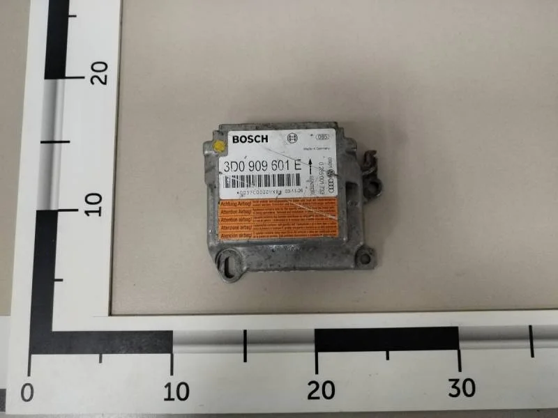 Блок управления AIR BAG Volkswagen Touareg (7L) 2002-2010