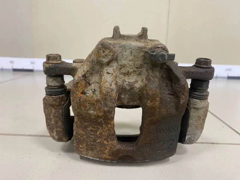 Суппорт передний левый Hyundai Solaris 2010-2017