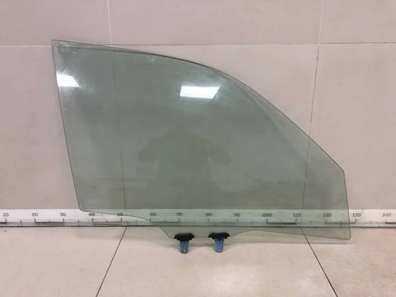 Стекло двери передней правой Suzuki Grand Vitara 2005-2015