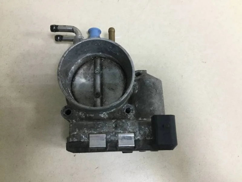 Заслонка дроссельная электрическая Skoda Superb 2002-2008