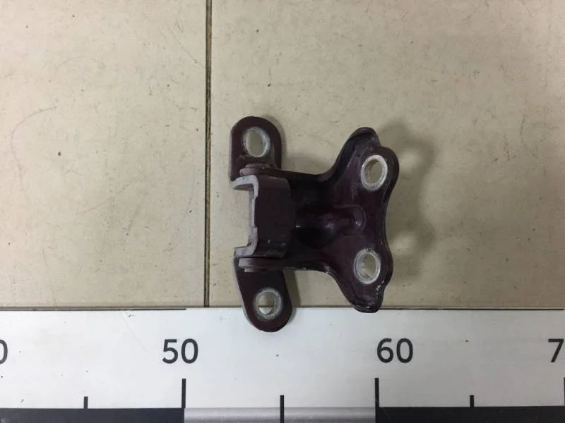 Петля двери задней левой верхняя Hyundai Solaris 2010-2017