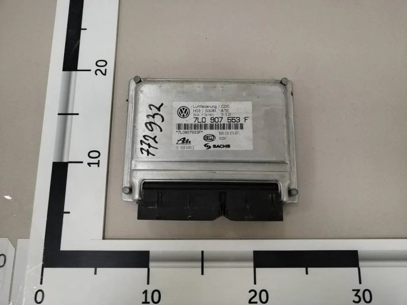 Блок управления подвеской Porsche Cayenne 2003-2010