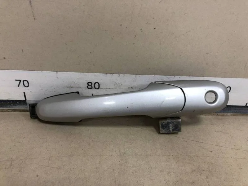 Ручка двери наружная правая Suzuki Liana 2001-2007