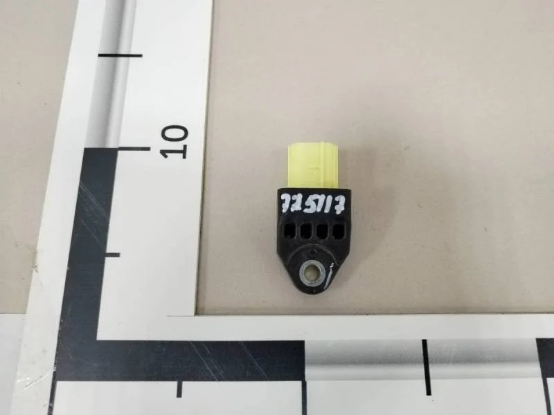 Датчик AIR BAG Toyota Camry (V40) 2006-2011