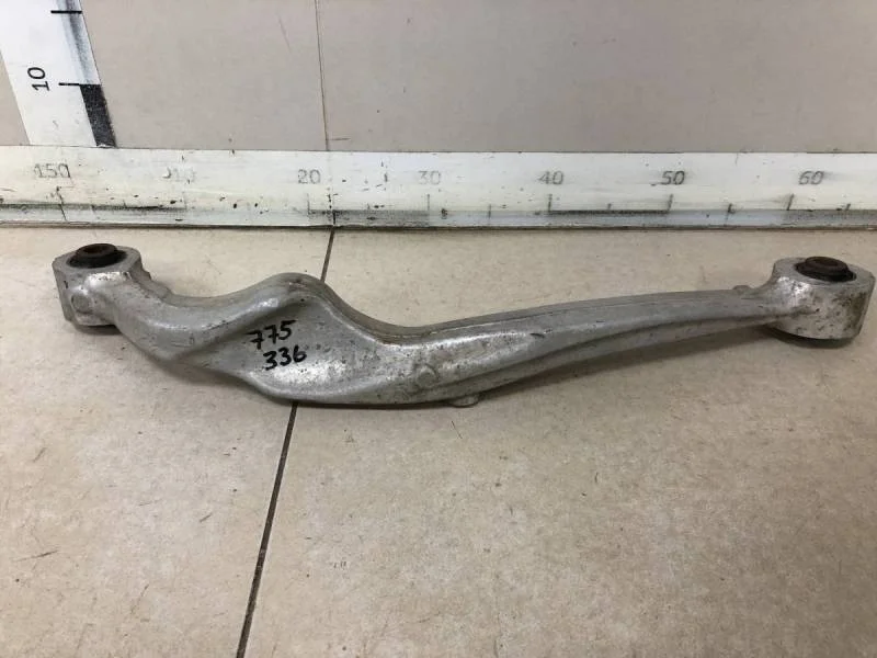 Рычаг задний верхний левый Nissan X-Trail (T31) 2007-2014