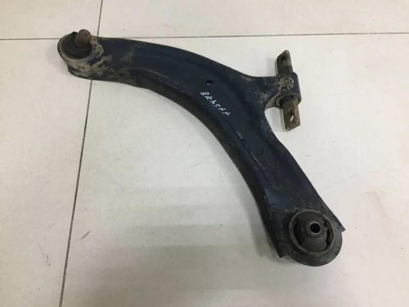 Рычаг передний левый Nissan X-Trail (T31) 2007-2014