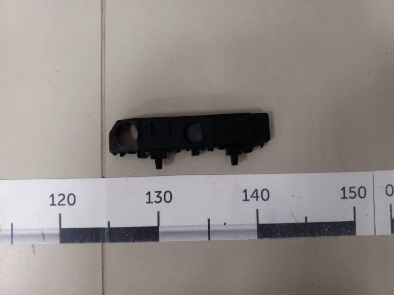 Кронштейн переднего бампера левый Kia Cerato (YD) 2013-2020