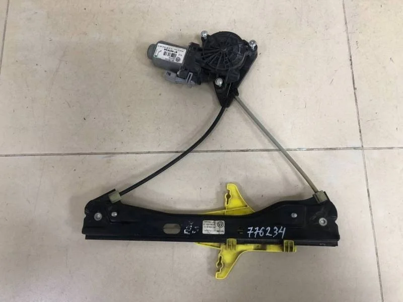 Стеклоподъемник электр. задний левый Volkswagen Polo (Sed RUS) 2011>