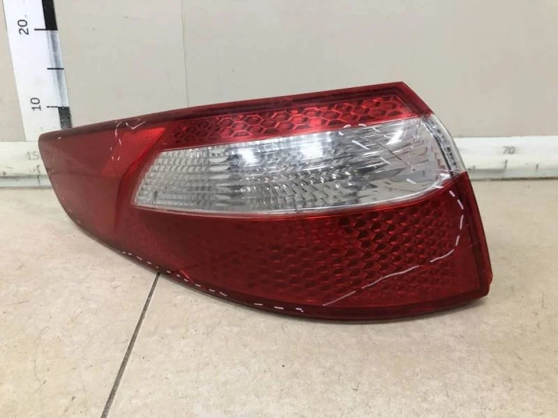 Фонарь задний наружный левый Kia Rio 3 (UB) 2011-2017