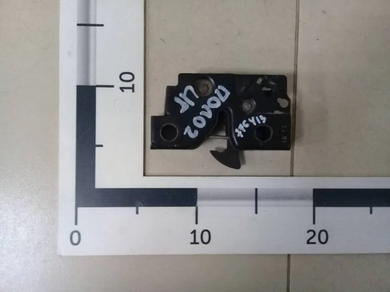 Замок капота Volkswagen Polo (Sed RUS) 2011>