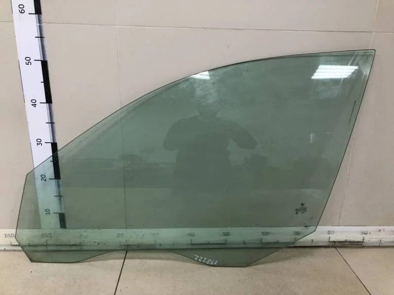 Стекло двери передней левой BMW 5-series E60/E61 2003-2009