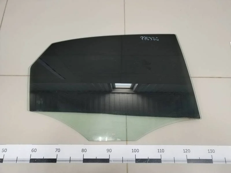 Стекло двери задней правой Volkswagen Polo (Sed RUS) 2011>