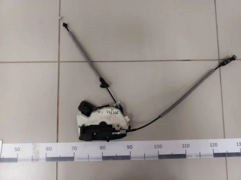 Замок двери передней правой Volkswagen Polo (Sed RUS) 2011>