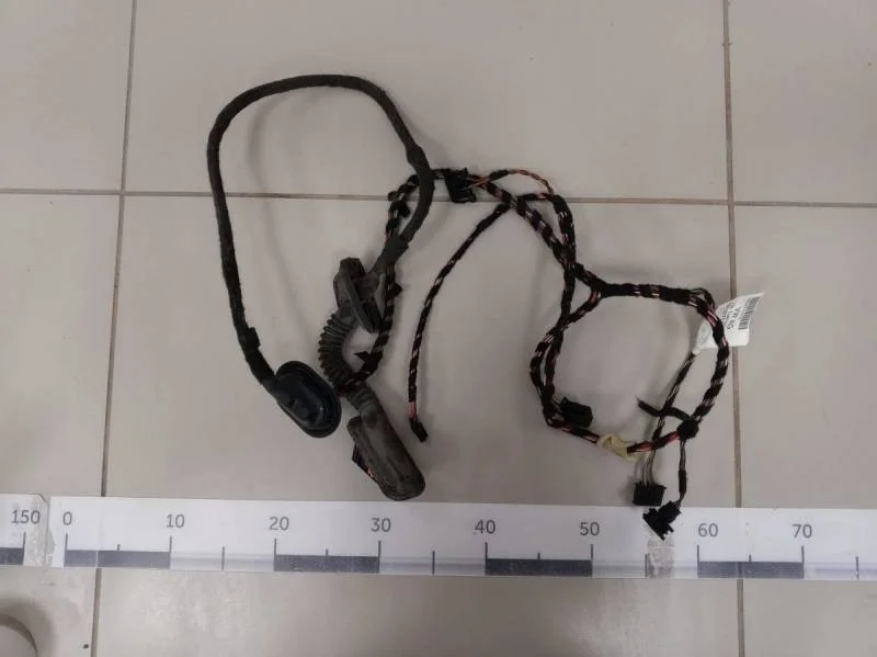 Проводка двери Volkswagen Polo (Sed RUS) 2011>