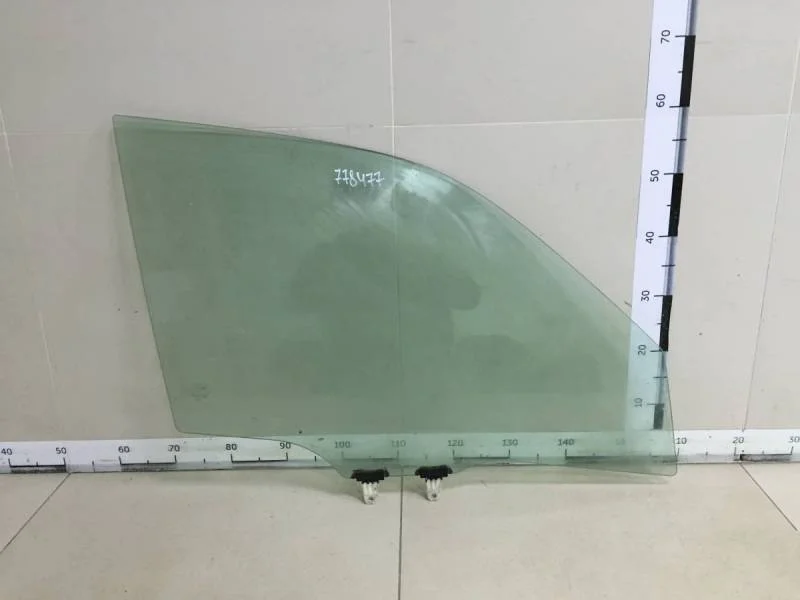 Стекло двери передней правой Suzuki Grand Vitara 2005-2015