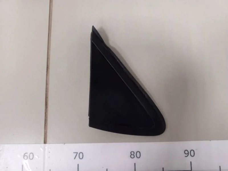 Накладка переднего крыла правого Volkswagen Polo (Sed RUS) 2011>