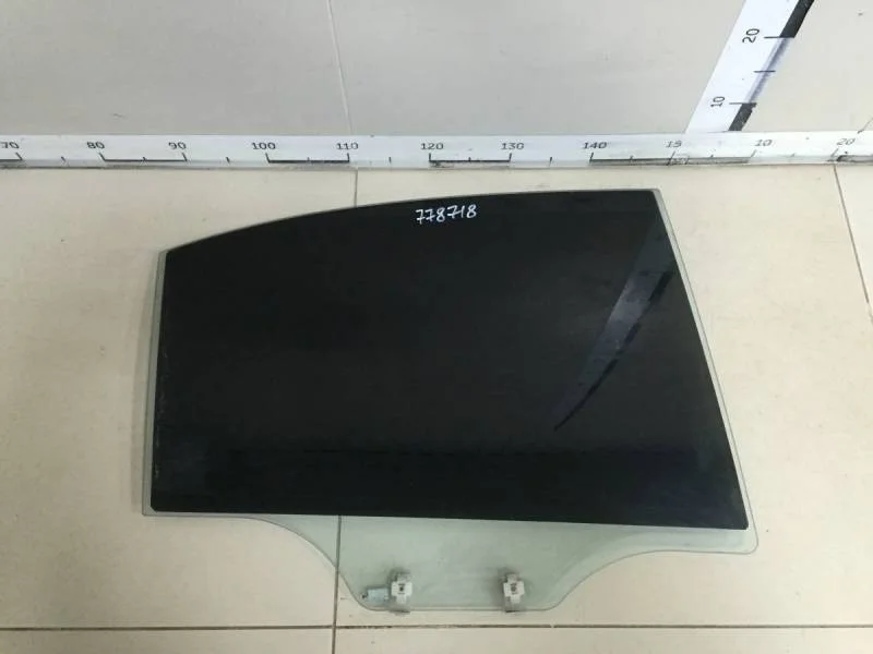 Стекло двери задней правой Kia Rio 2 (JB) 2005-2011