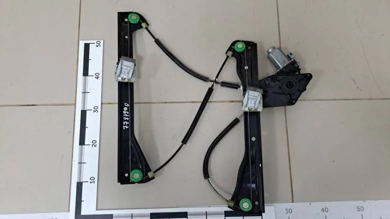 Стеклоподъемник электр. передний правый Volkswagen Polo (Sed RUS) 2011>