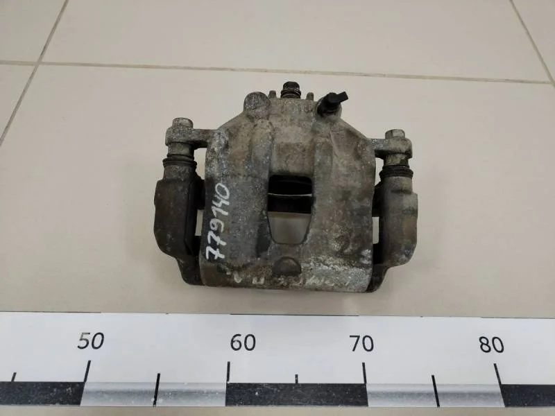 Суппорт передний левый Kia Rio 3 (UB) 2011-2017