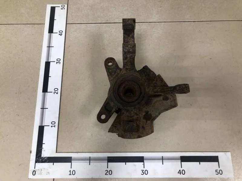 Кулак поворотный передний правый Chevrolet Aveo T250 2005-2011