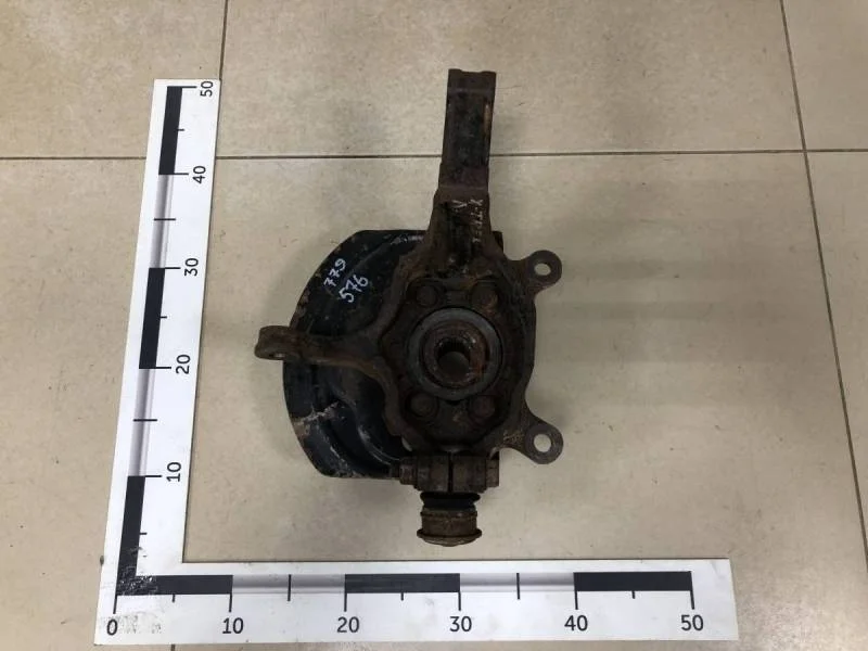 Кулак поворотный передний левый Nissan X-Trail (T31) 2007-2014