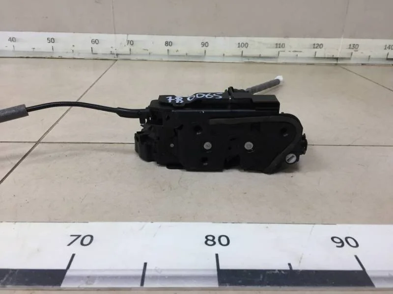 Замок двери задней левой Volkswagen Polo (Mk6) 2020>