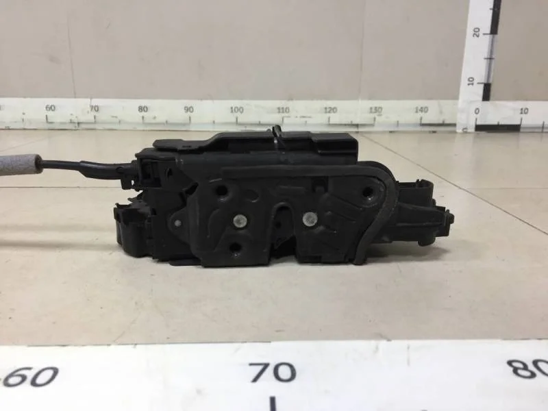 Замок двери передней левой Volkswagen Polo (Mk6) 2020>