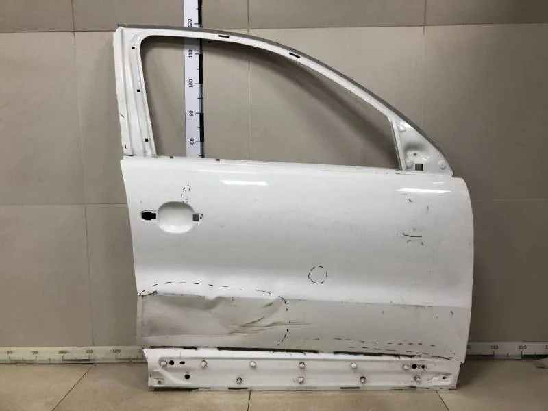 Дверь передняя правая Volkswagen Tiguan (5N2) 2011-2016
