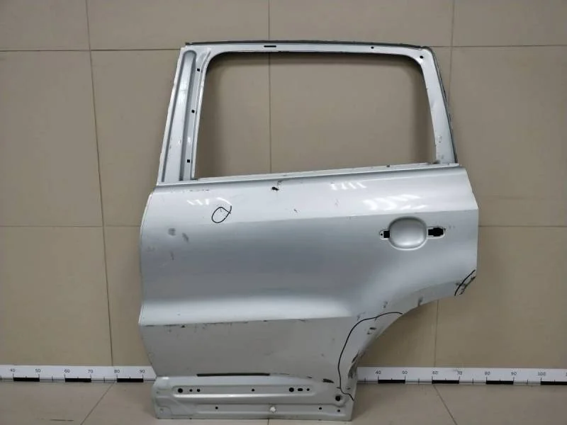 Дверь задняя левая Volkswagen Tiguan (5N2) 2011-2016