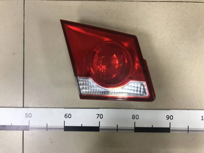 Фонарь задний внутренний левый Chevrolet Cruze (J300) 2009-2016