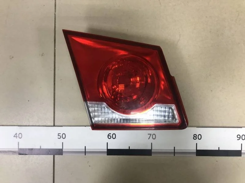Фонарь задний внутренний левый Chevrolet Cruze (J300) 2009-2016