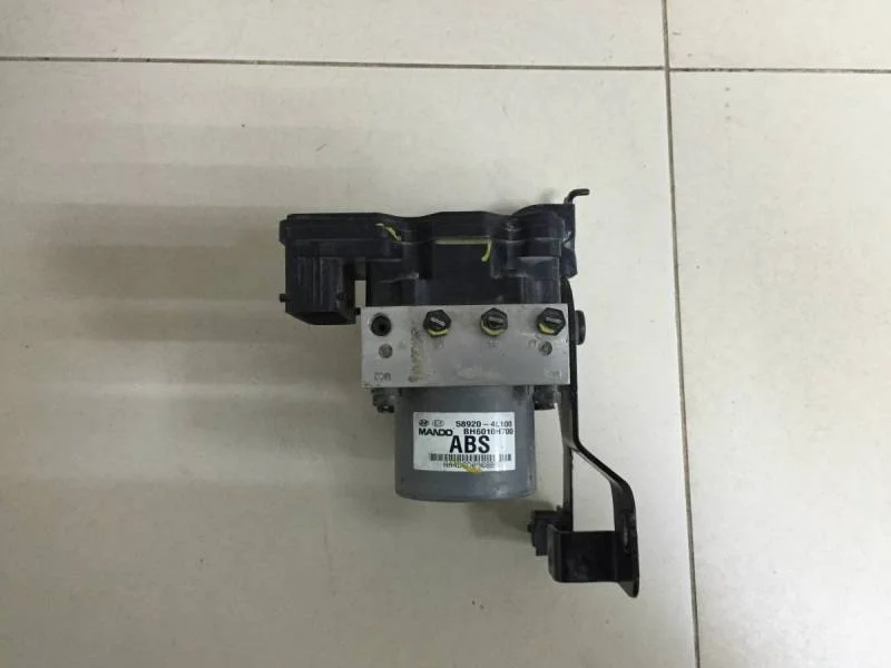 Блок ABS (насос) Hyundai Solaris 2010-2017