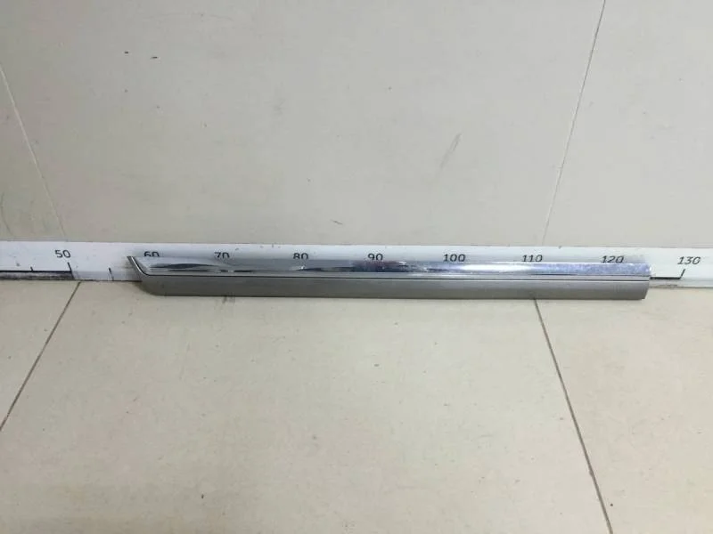 Молдинг задней правой двери Volkswagen Passat B7 2011-2015