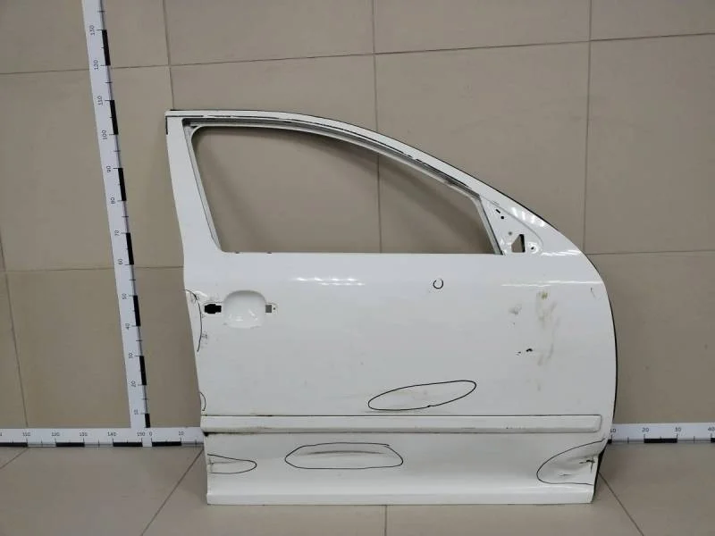 Дверь передняя правая Skoda Octavia (A5 1Z-) 2004-2013