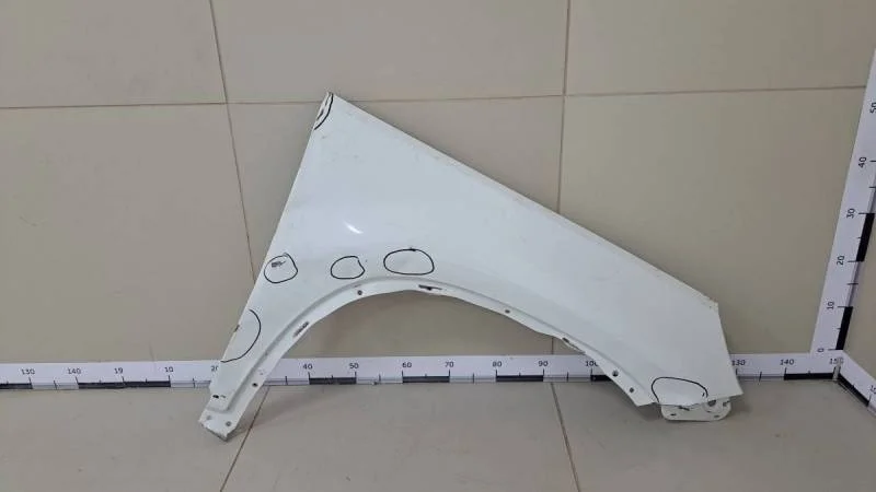 Крыло переднее правое Volkswagen Tiguan (5N1) 2007-2011
