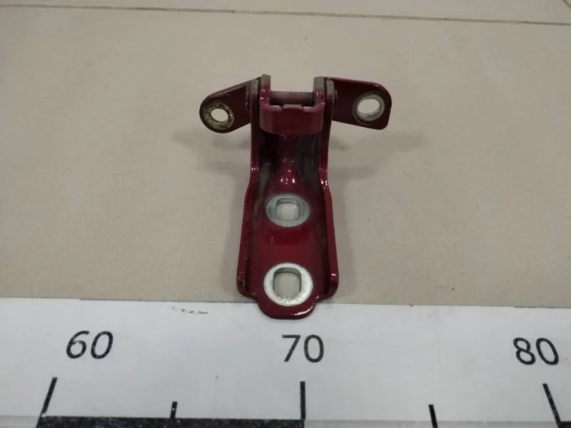 Петля двери задней правой нижняя Opel Mokka 2012>