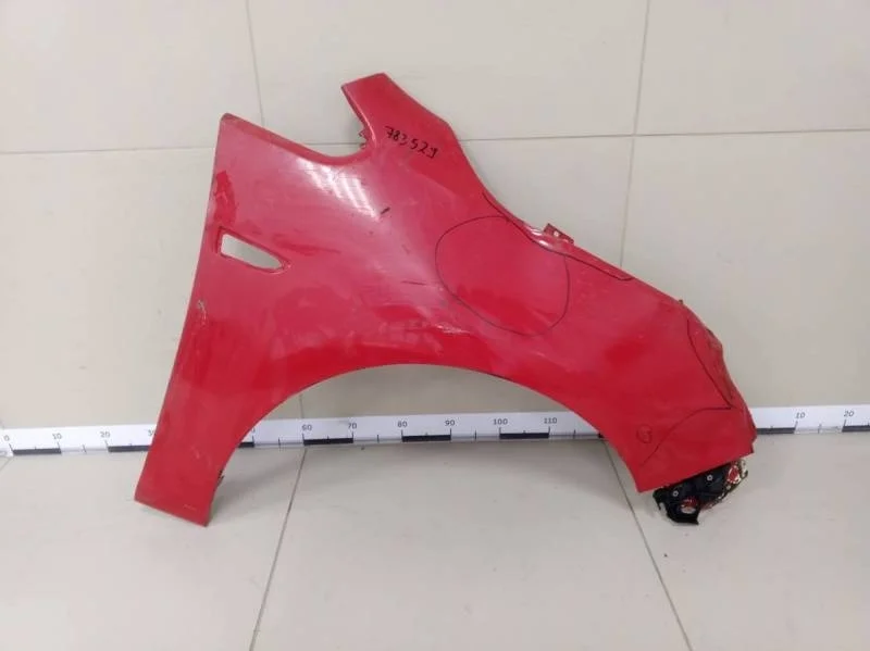 Крыло переднее правое Opel Astra J 2010-2017