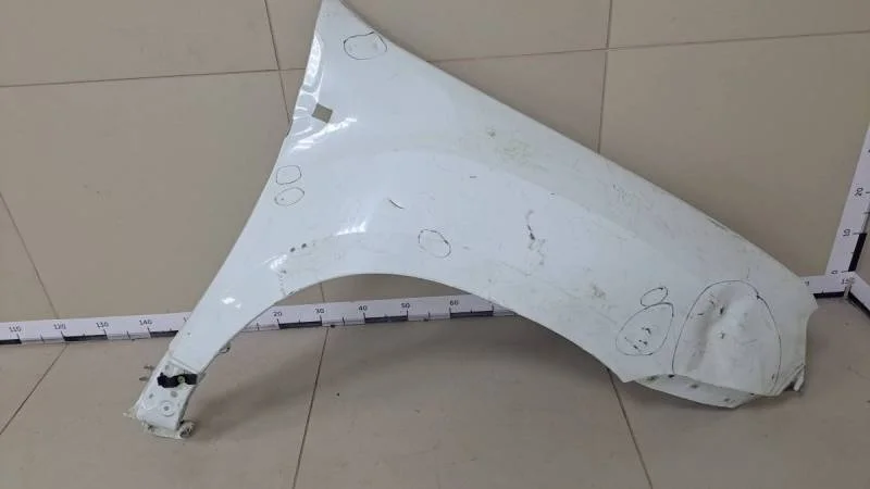 Крыло переднее правое Renault Duster 2012>