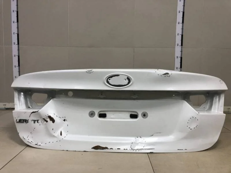 Крышка багажника Kia Cerato 2018>