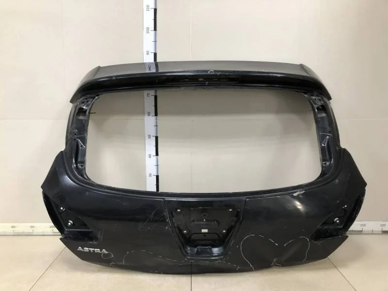 Дверь багажника Opel Astra J 2010-2017