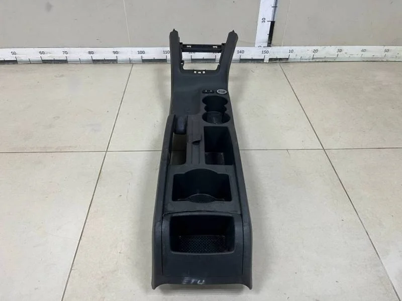 Консоль центральная Skoda Octavia (A5 1Z-) 2004-2013