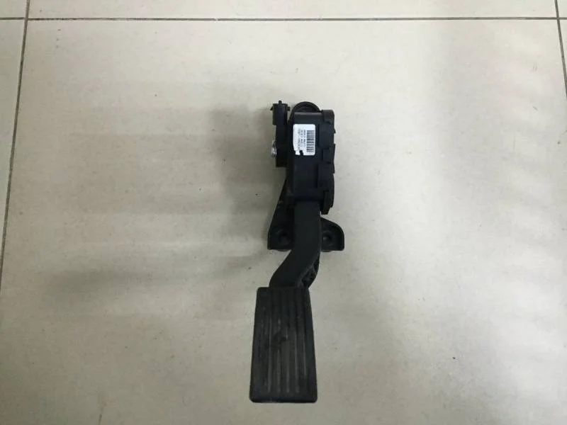 Педаль газа Hyundai Solaris 2010-2017